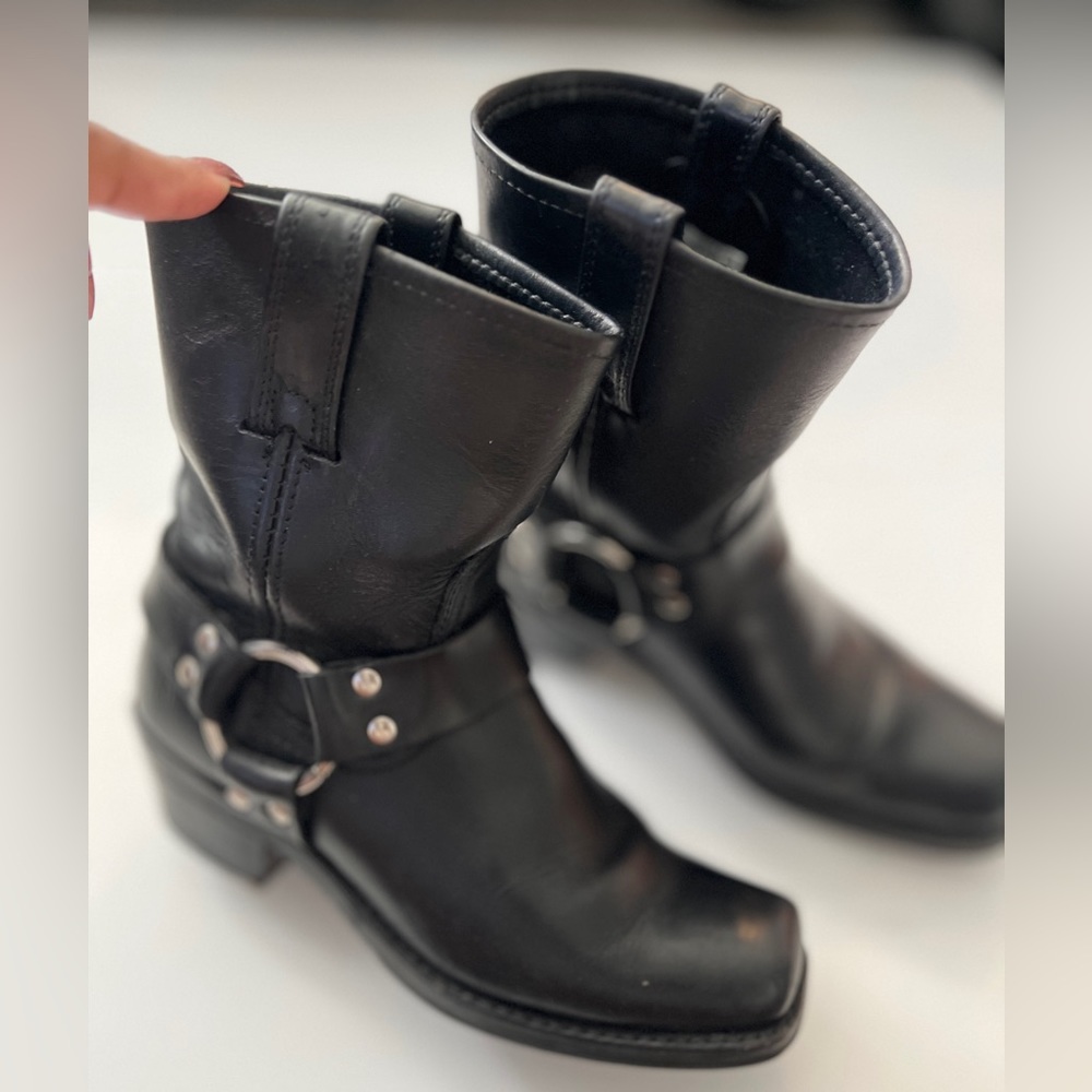 Frye Ankle Boot. - Picture 3 of 5